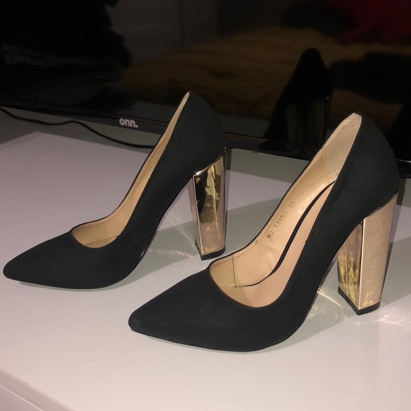 Black heels - Picture 4 of 4